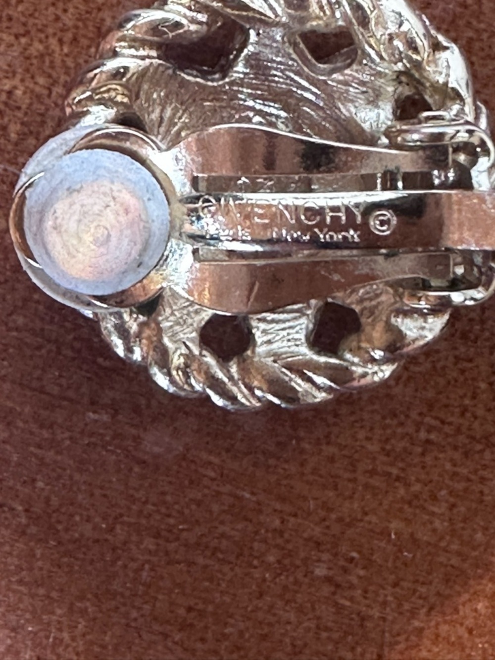 Givenchy Vintage Gold Tone Clip-On
Drop Earrings: Star Charm - Picture 7 of 7